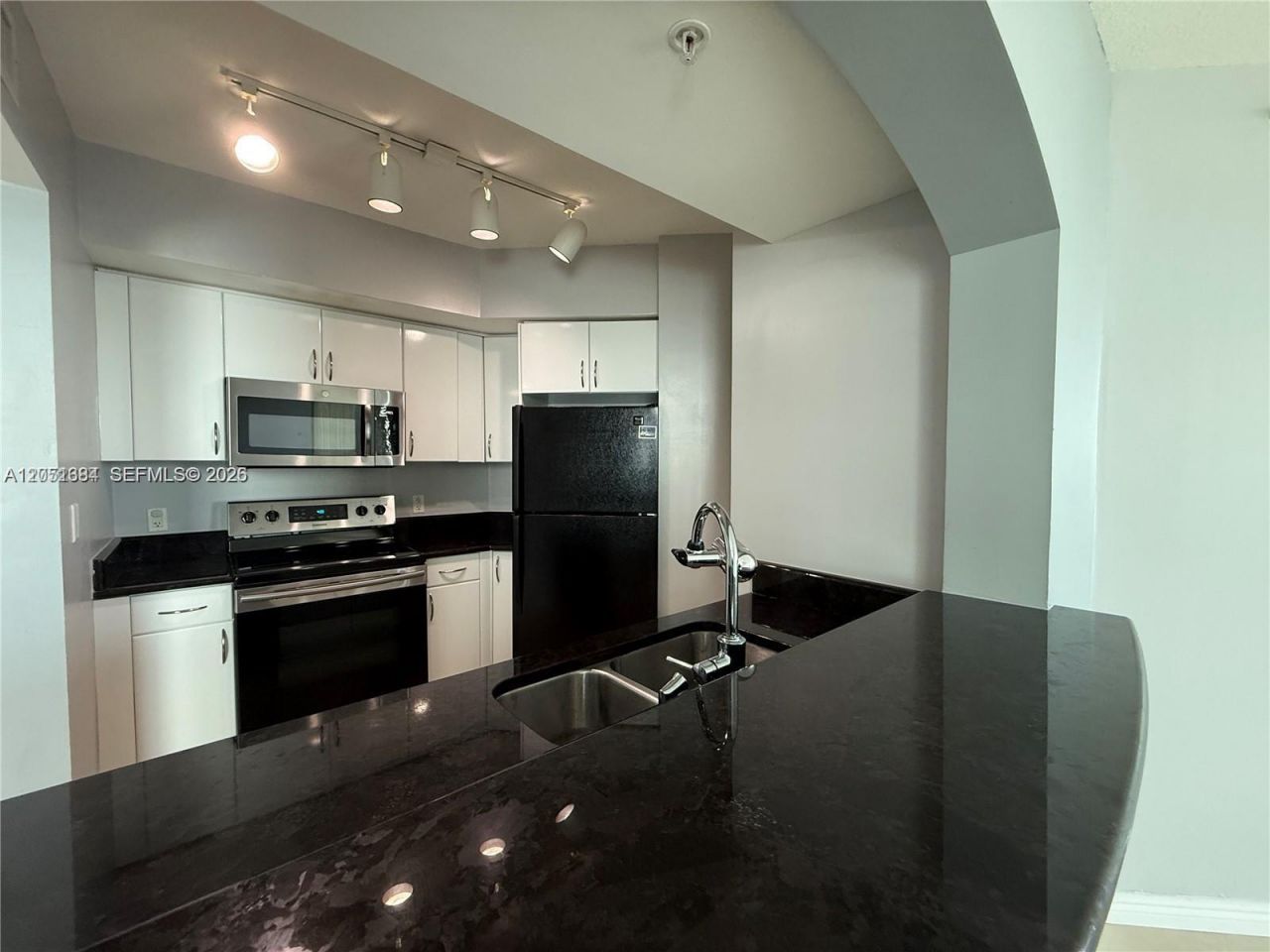 9201 Collins Ave , Unit 521, Surfside, FL 33154 Photo