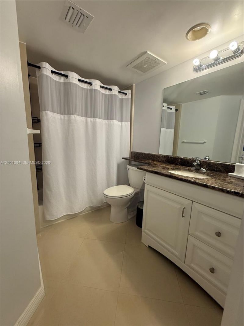 9201 Collins Ave, Unit 521, Surfside, FL 33154 Photo
