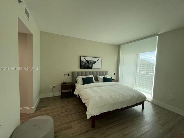 951 Brickell Ave , Unit 1706, Miami, FL 33131