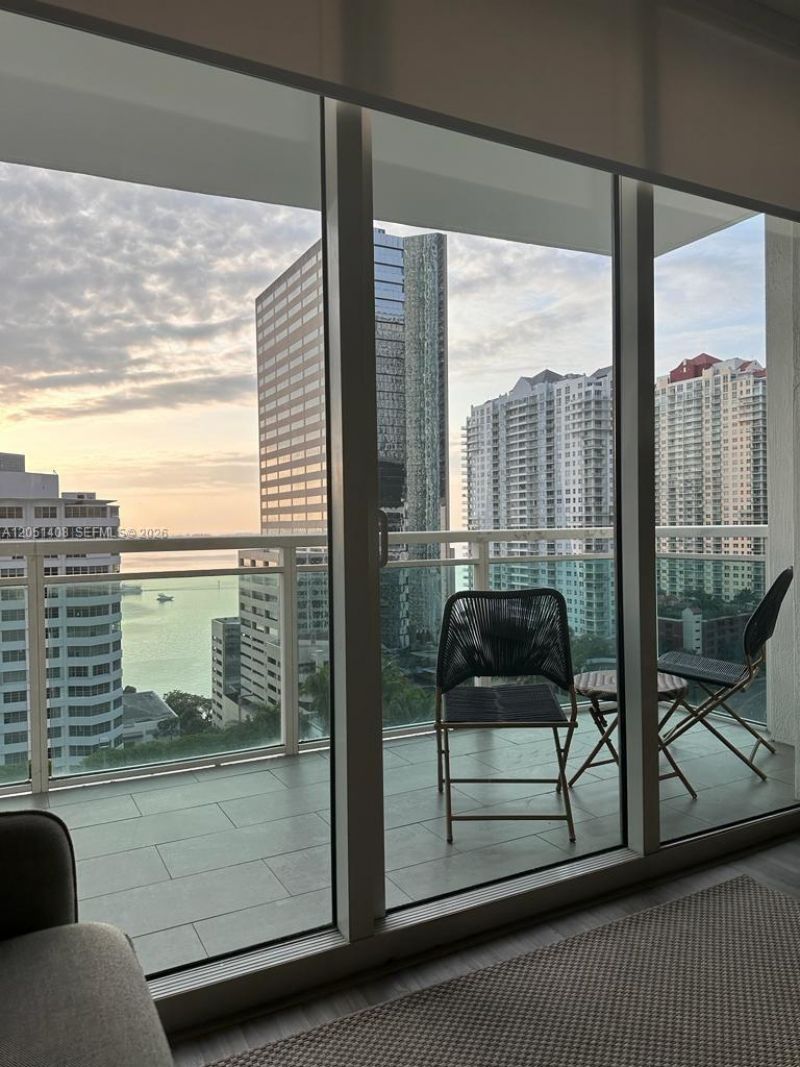 951 Brickell Ave, Unit 1706, Miami, FL 33131 Photo