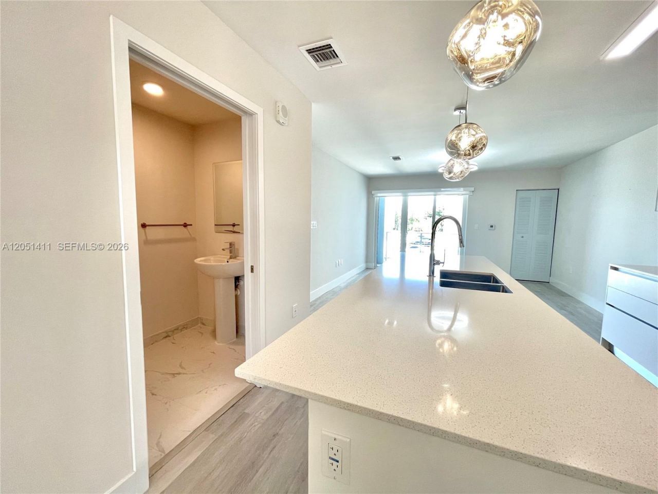 2535 NE 193rd St , Unit 3212, Miami, FL 33180 Photo