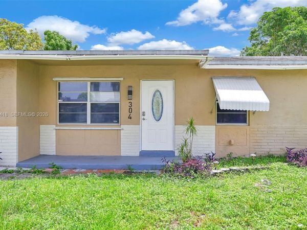 304 SW 77th Ter , North Lauderdale, FL 33068