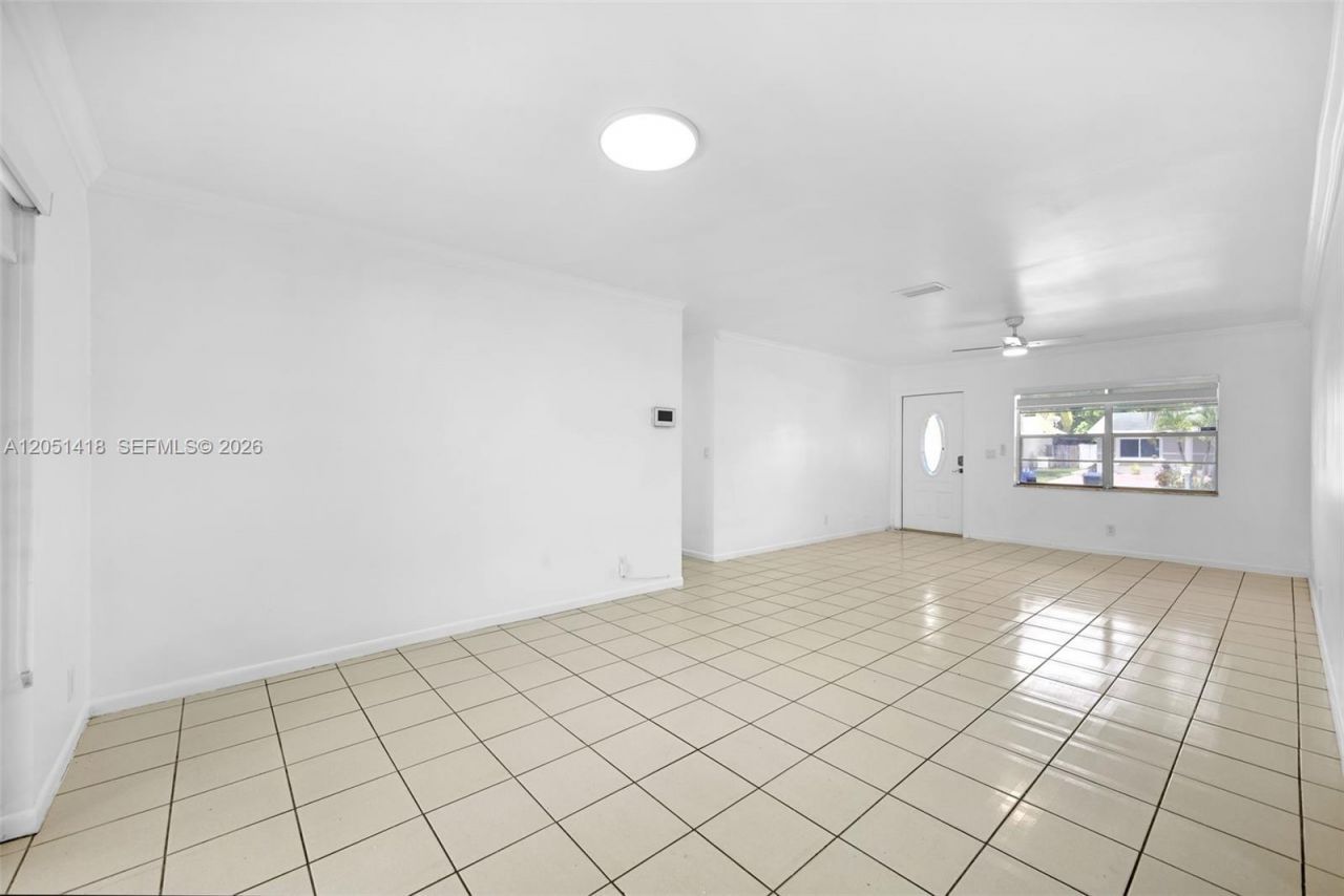 304 SW 77th Ter , North Lauderdale, FL 33068 Photo