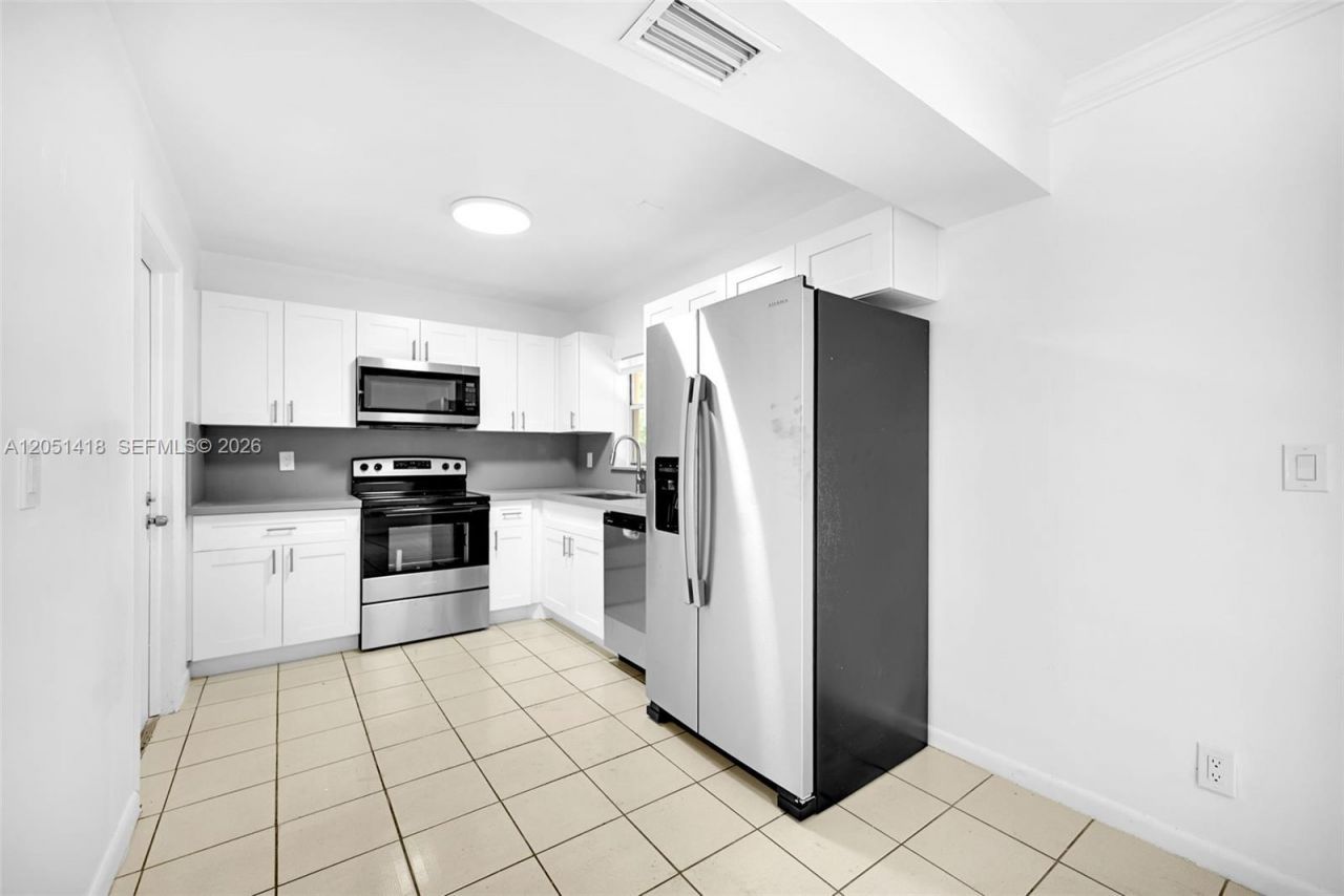 304 SW 77th Ter , North Lauderdale, FL 33068 Photo