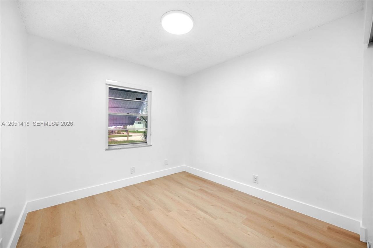 304 SW 77th Ter , North Lauderdale, FL 33068 Photo
