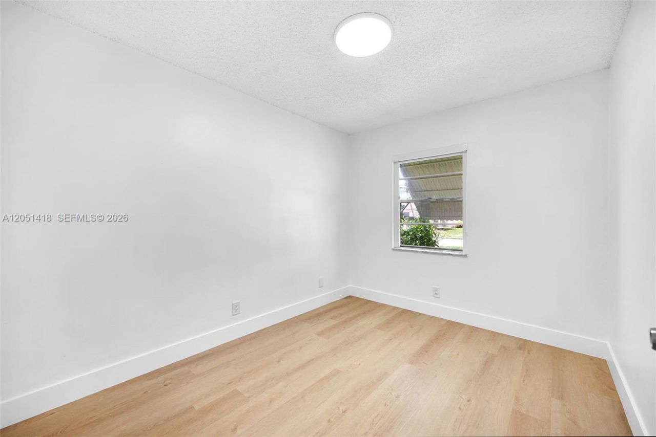 304 SW 77th Ter , North Lauderdale, FL 33068 Photo