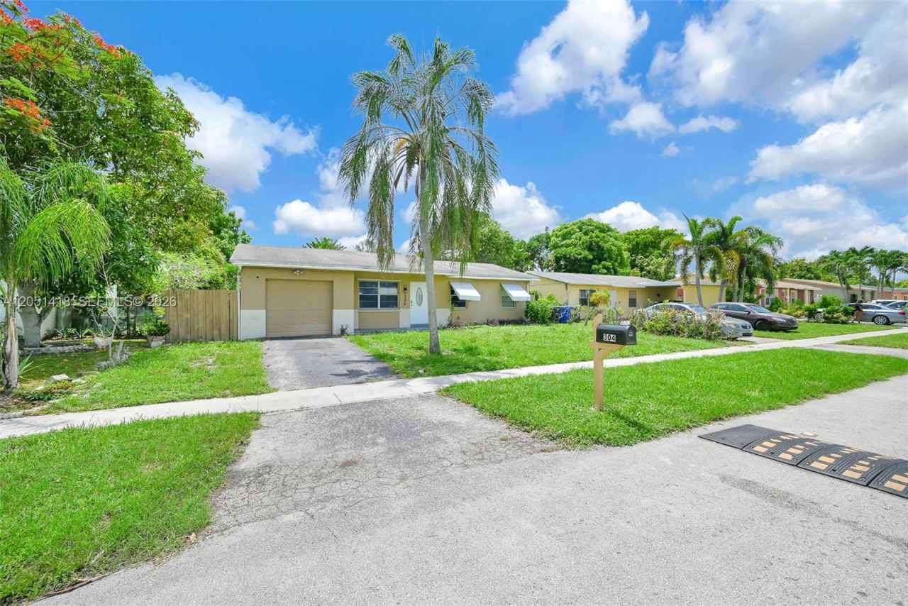 304 SW 77th Ter , North Lauderdale, FL 33068 Photo