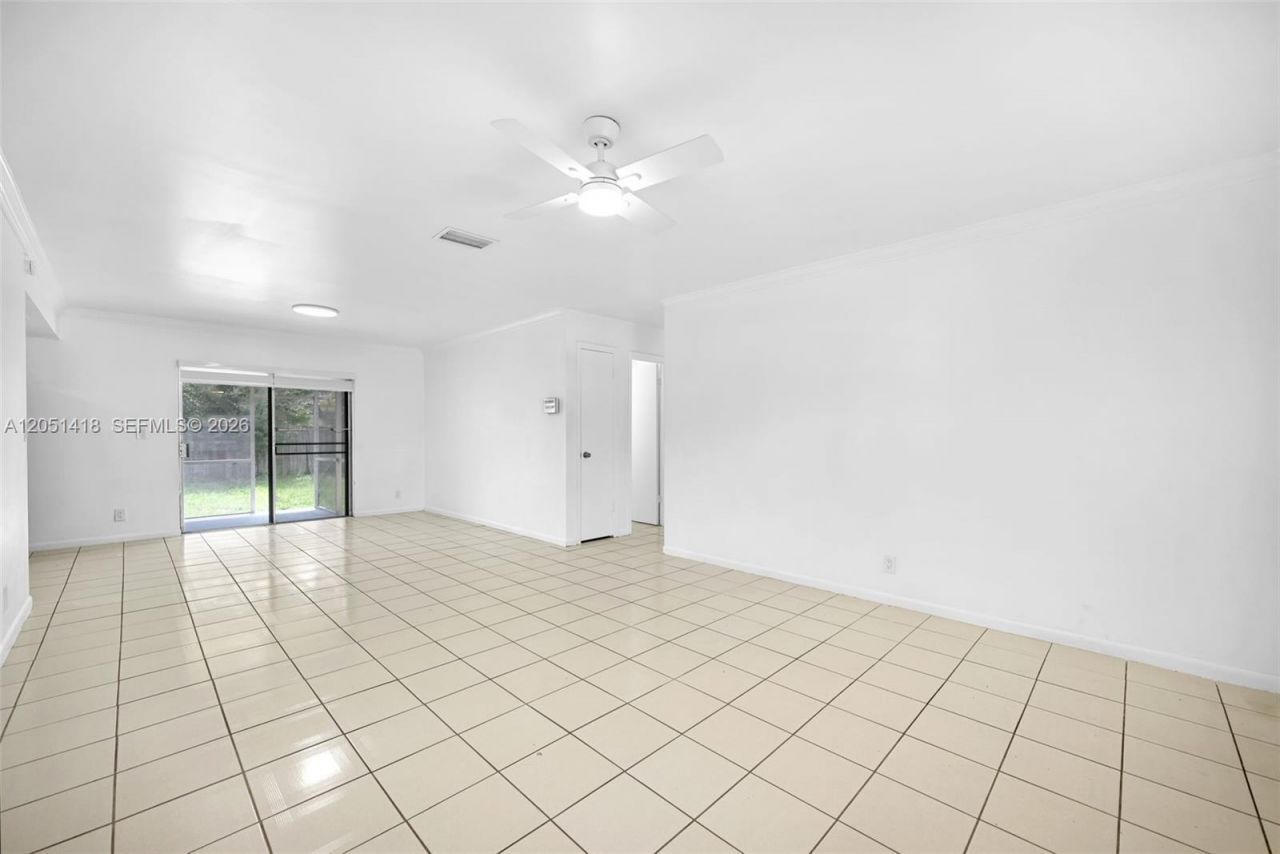 304 SW 77th Ter , North Lauderdale, FL 33068 Photo