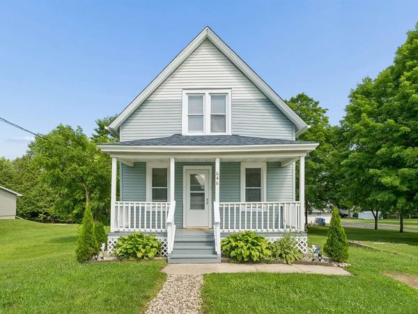 646 S MILL STREET, Hortonville, WI 54944