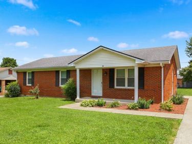 106 Eagle Drive, Lawrenceburg, KY 40342