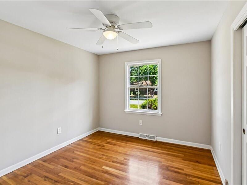 349 Curtiss Avenue Photo 14