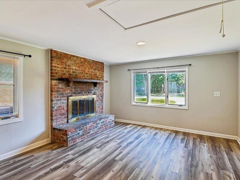 349 Curtiss Avenue Photo 17