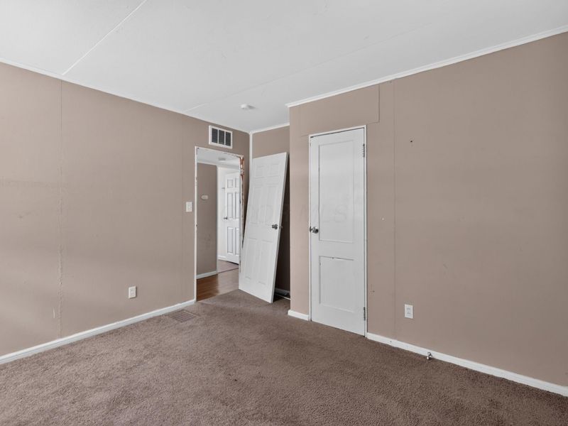1170 S Hampton Road , Columbus, OH 43227 Photo 13
