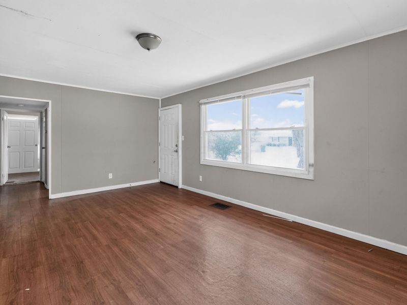 1170 S Hampton Road , Columbus, OH 43227 Photo 6
