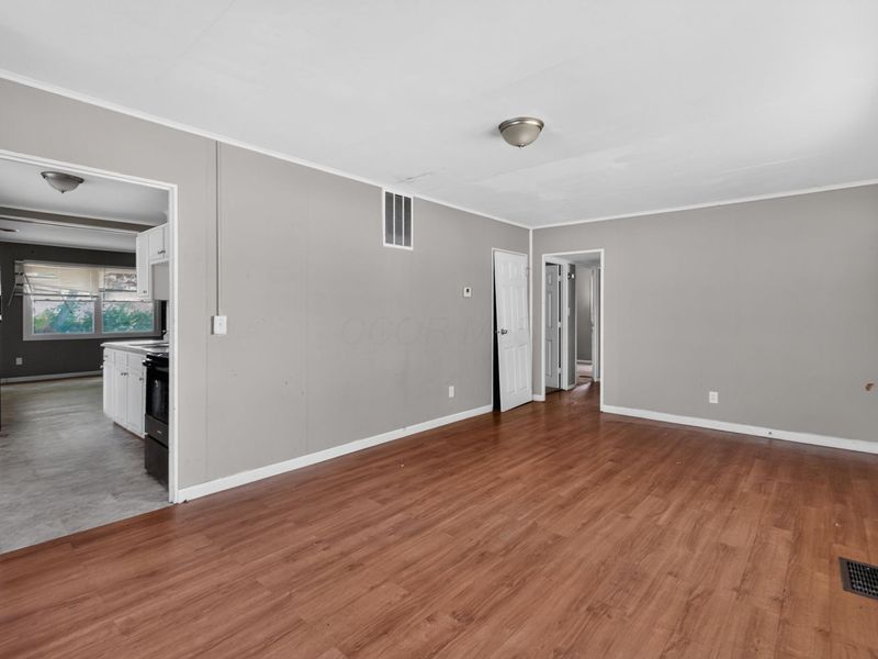 1170 S Hampton Road , Columbus, OH 43227 Photo 7