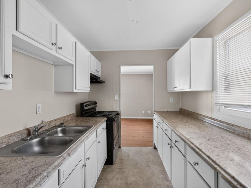 1170 S Hampton Road , Columbus, OH 43227 Photo 9