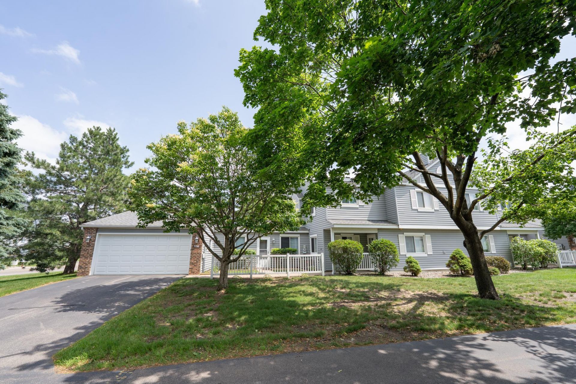 7732 157th Street W, Apple Valley, MN 55124