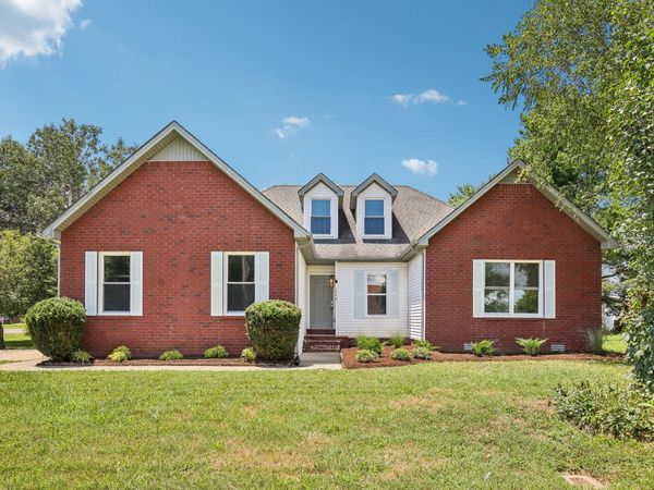 1940 Sterling St , Murfreesboro, TN 37127