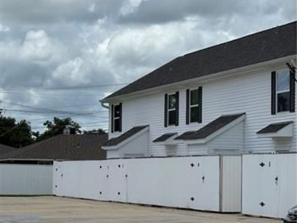 100 WADE Street , Unit 12, Luling, LA 70070