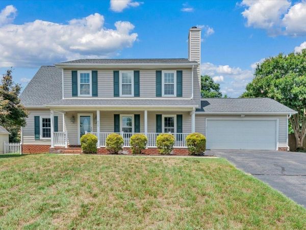 820 Harmon CIR , Roanoke, VA 24019