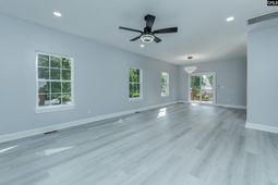 3205 Beaumont Avenue  photo 4
