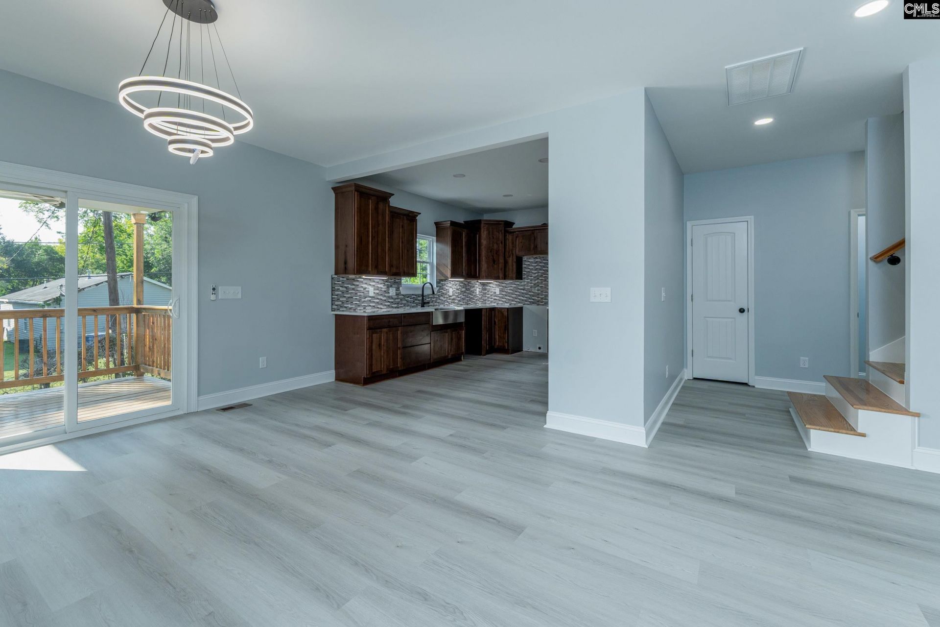3205 Beaumont Avenue  Photo 4