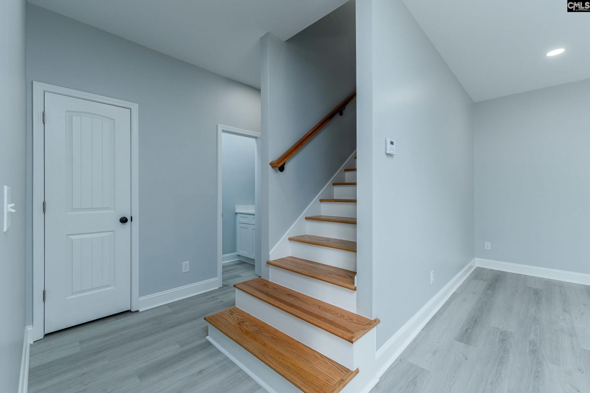 3205 Beaumont Avenue  Photo 9