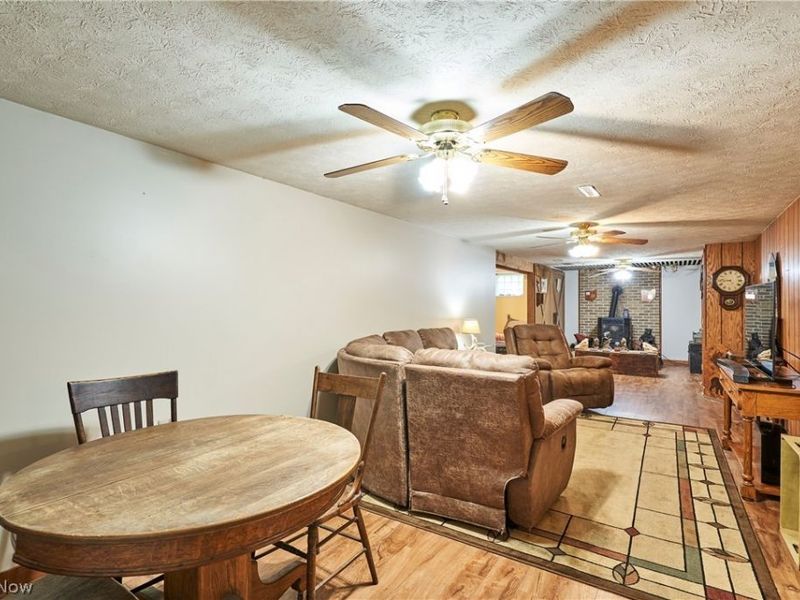 1865 Hartville Road, Mogadore, OH 44260 Photo 14