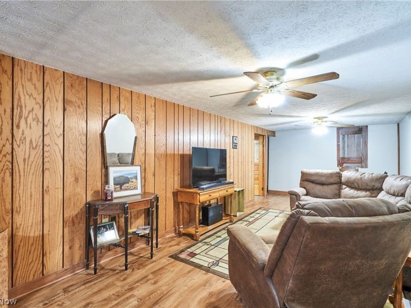 1865 Hartville Road, Mogadore, OH 44260 Photo 15