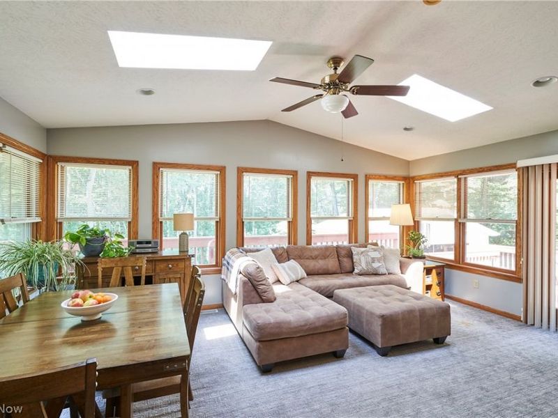 1865 Hartville Road, Mogadore, OH 44260 Photo 7