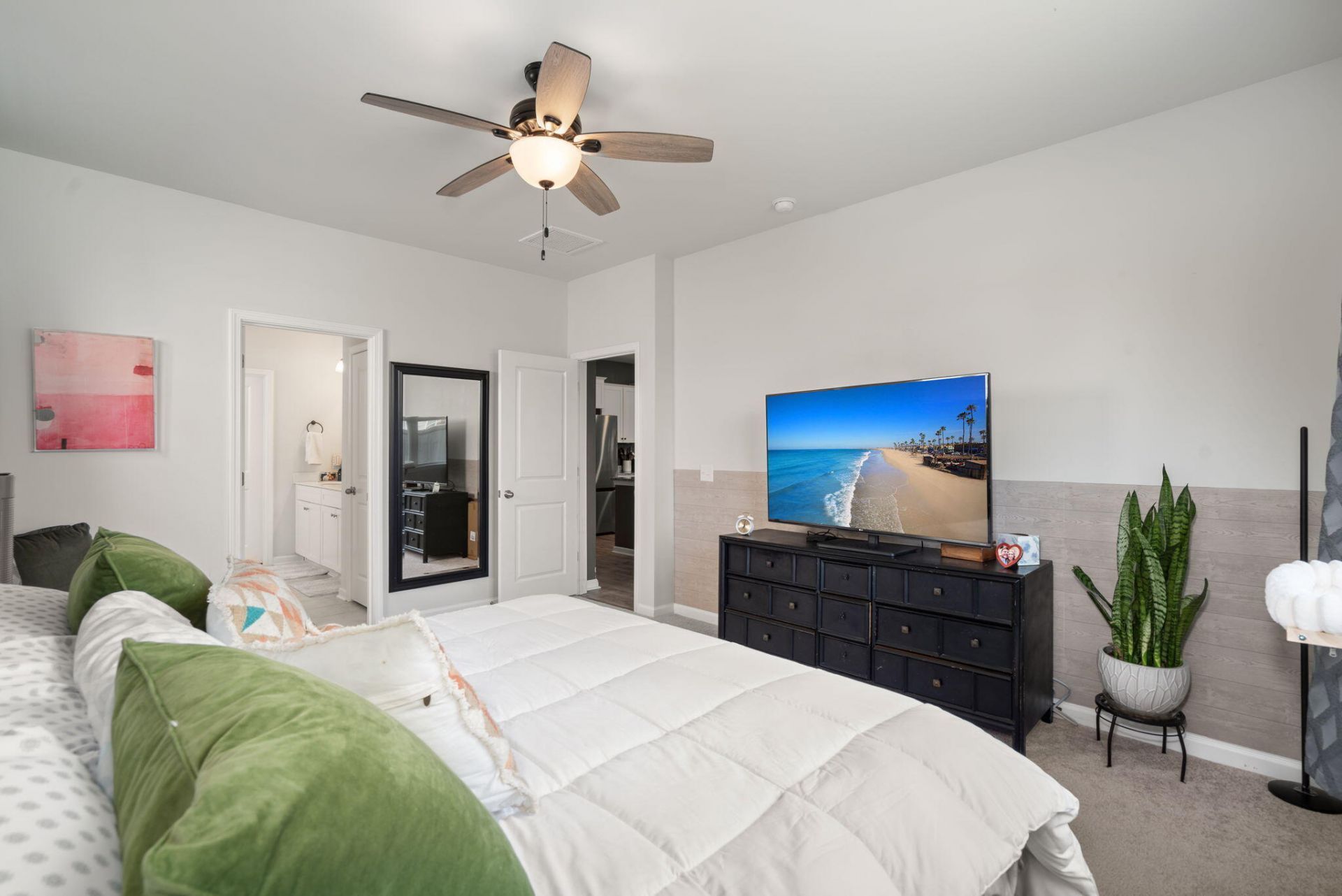 215 Shortmarsh Street Photo 22