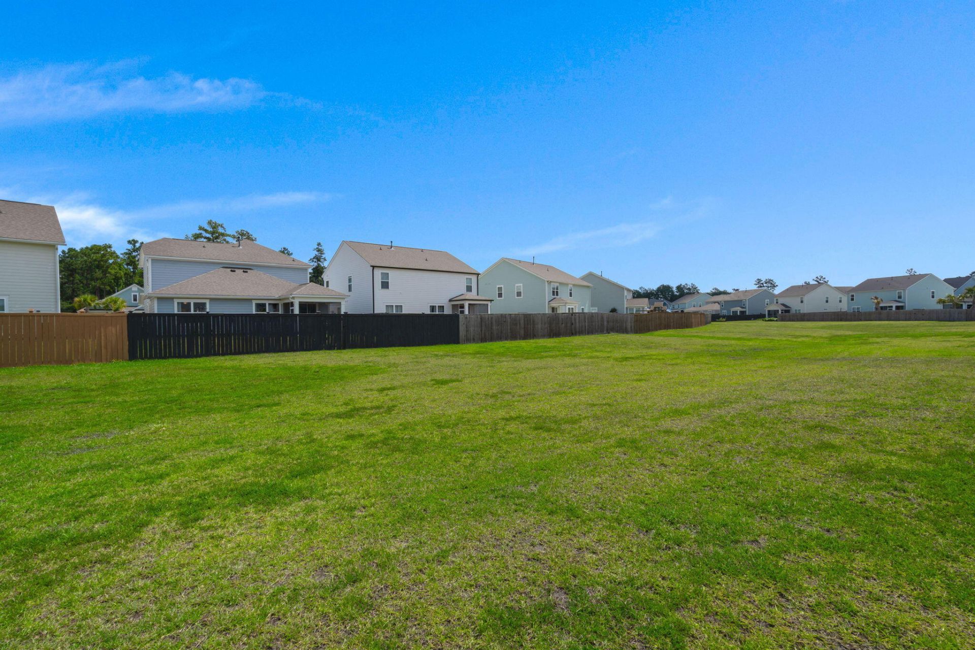 215 Shortmarsh Street Photo 36