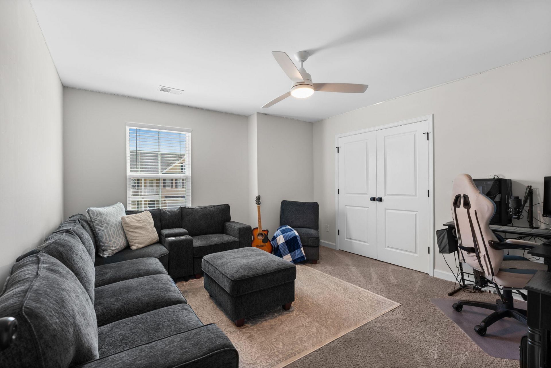 269 Saxony Loop Photo 60