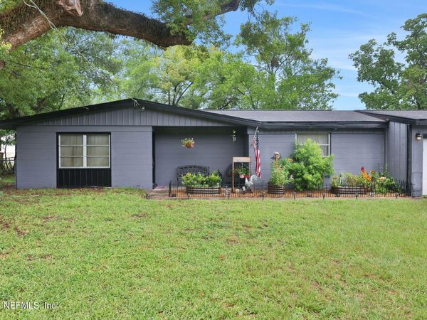 1038 HILLOCK Drive E, Jacksonville, FL 32221