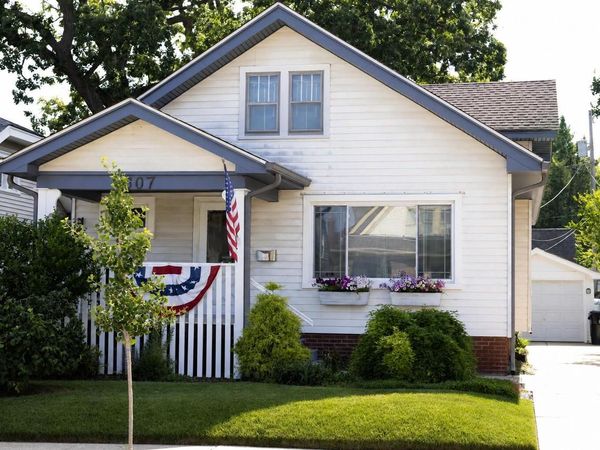 607 Monroe AVENUE, Racine, WI 53405