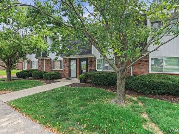 5001 Little Creek Lane, Unit C, Godfrey, IL 62035