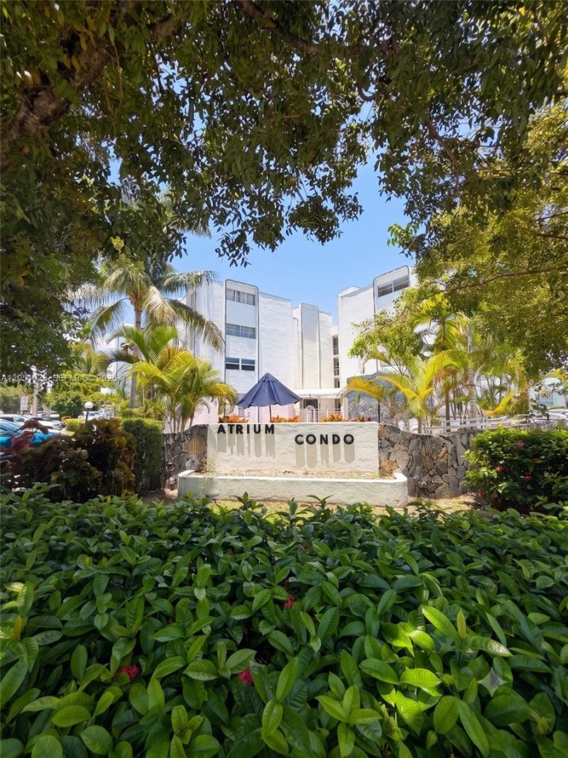 1075 93rd St, Unit 401, Bay Harbor Islands, FL 33154 Photo