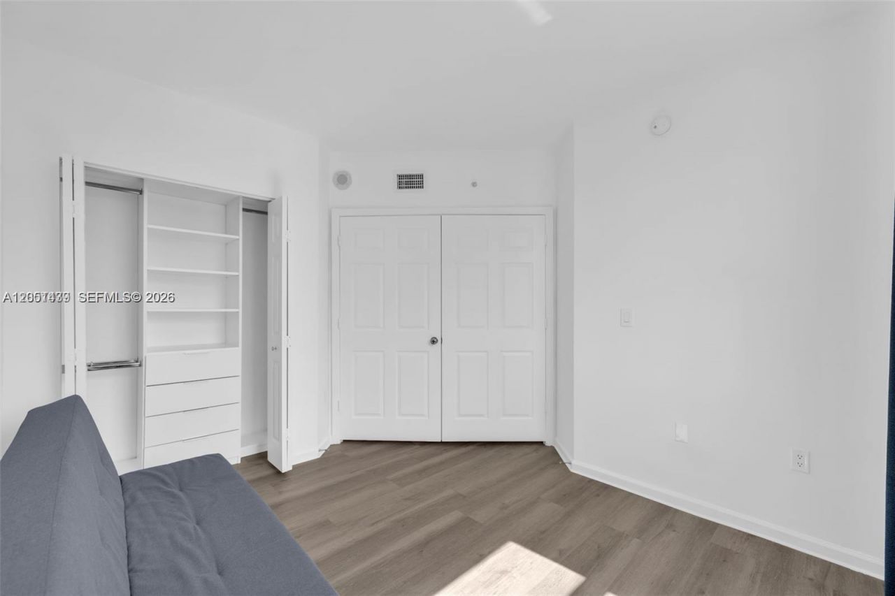 17150 N Bay Rd , Unit 2814, Sunny Isles Beach, FL 33160 Photo