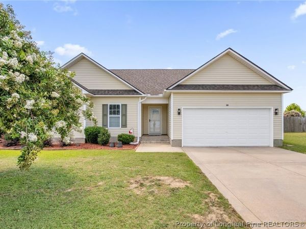 121 Maltese Drive, Raeford, NC 28376