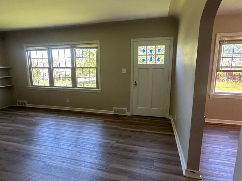 142 S Edgehill, Youngstown, OH 44515 Photo 4