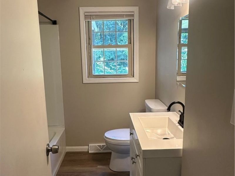 142 S Edgehill, Youngstown, OH 44515 Photo 6