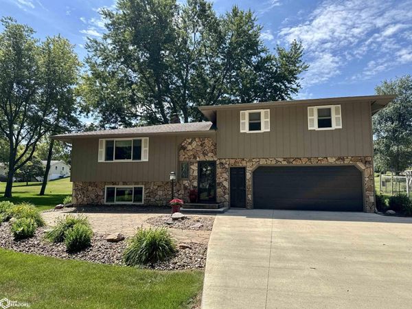 110 E Division Street N, Audubon, IA 50025