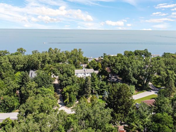 20 Skyline Drive , Ogden Dunes, IN 46368