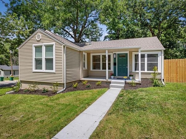 143 Grove Avenue, Bonner Springs, KS 66012
