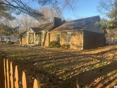 1334 Kentucky 1668 , Marion, KY 42064