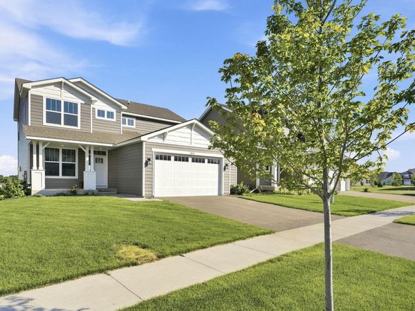8807 Periwinkle Boulevard, Woodbury, MN 55129