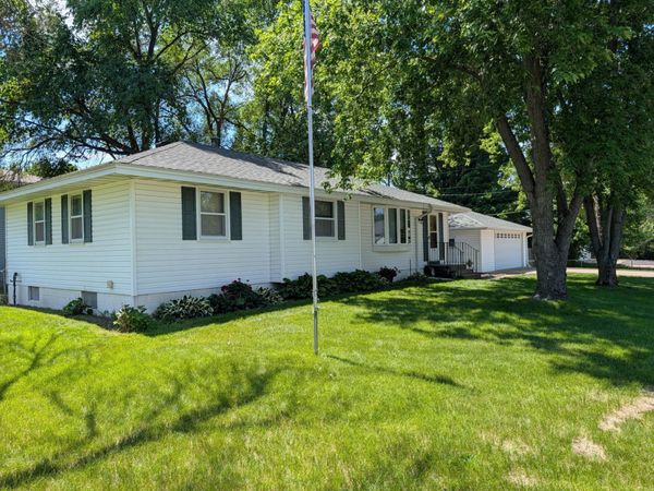 160 109th Avenue NE, Blaine, MN 55434