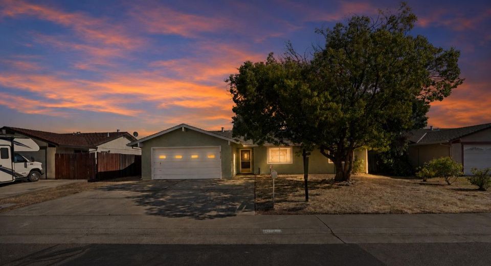 8744 Lodestone Cir, Elk Grove, CA 95624 Photo
