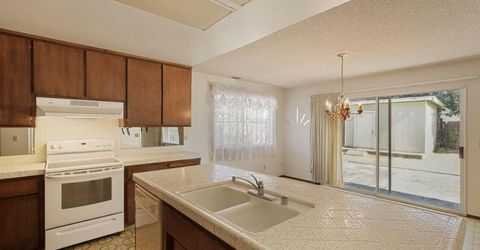 8744 Lodestone Cir, Elk Grove, CA 95624 Photo