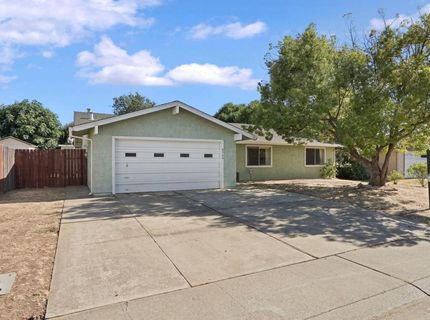 8744 Lodestone Cir, Elk Grove, CA 95624 Photo